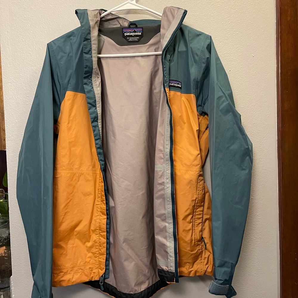 Women’s Patagonia jacket